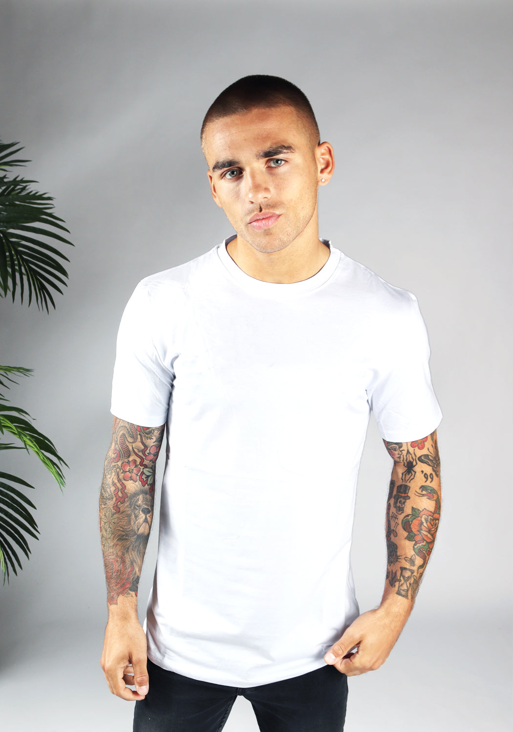 Straight Fit Stretch Tee – White