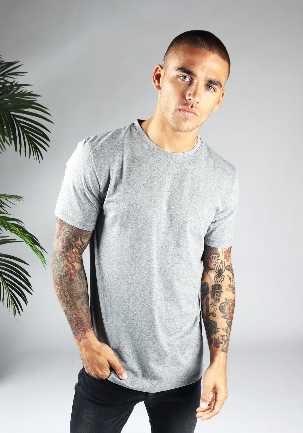 Straight Fit Stretch Tee – Grey